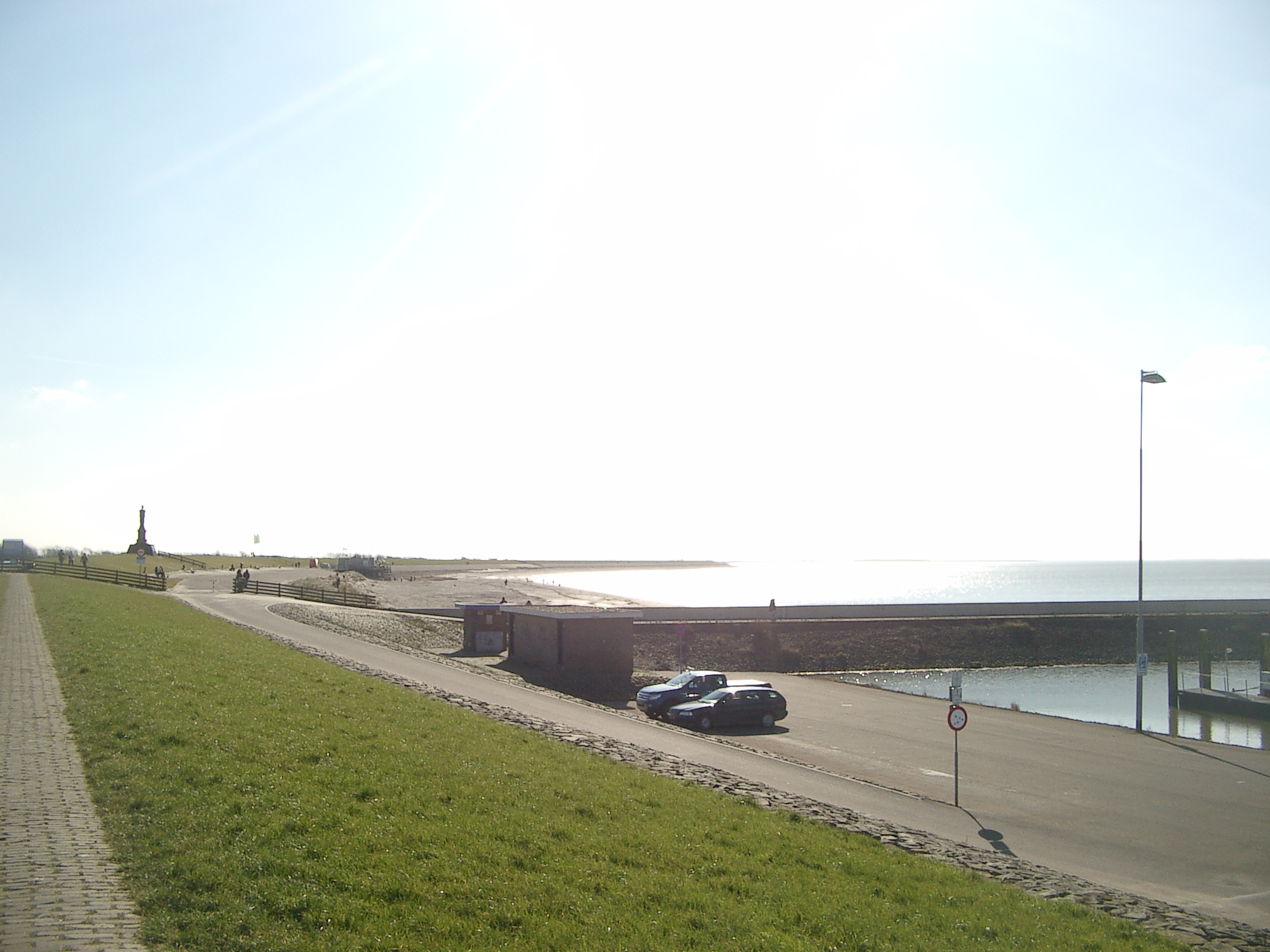 เห็นทะเลแล้ว!!! ชายหาดที่เห็นชือ หาด Harlingen ค่ะ ตามชื่อเมืองเลย 